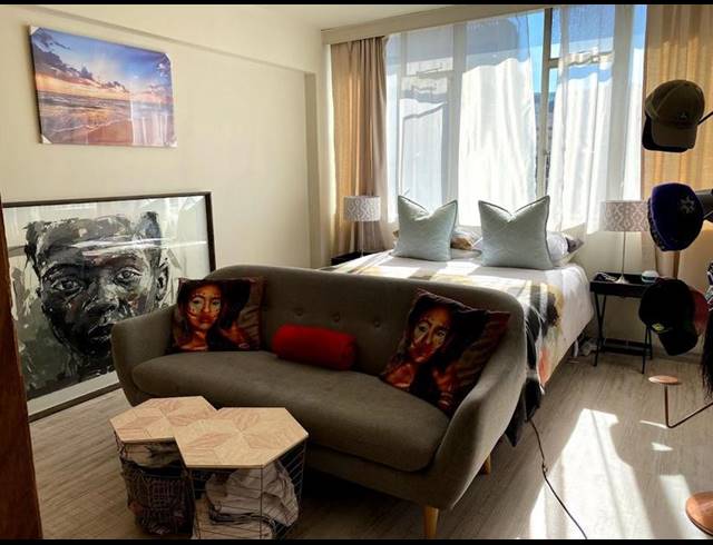 2 BEDROOM APARTMENT FOR SALE IN BRAAMFONTEIN